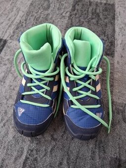 Prodám dětské trekové boty Adidas