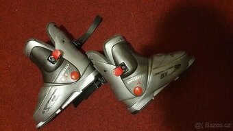 Lyže a lyžařské boty