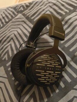 Beyerdynamic DT 1990