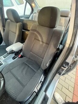 Bmw E46 sedačky a obložení dveří