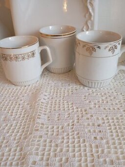 Retro hrnek Czechoslovakia cena za kus 39 Kč