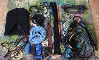 Úklid sedlovny - věci na koně