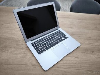 Apple MacBook Air 13 (A1466) Silver - ZÁRUKA 2 ROKY