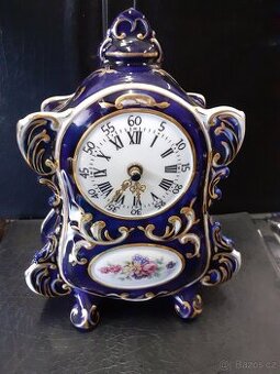 Porcelánové hodiny