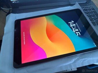 Apple iPad jak nový OS 26