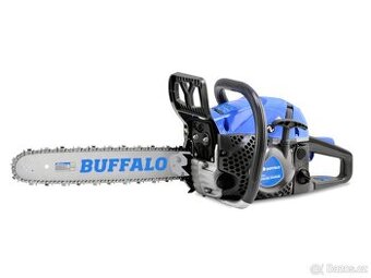 Prodám motorovou pilu úplně v