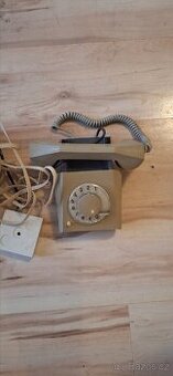 Telefon