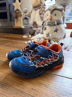 Dětské boty Geox velikost 33