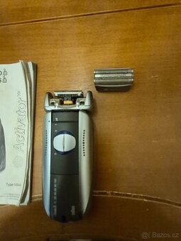 El.holicí strojek braun