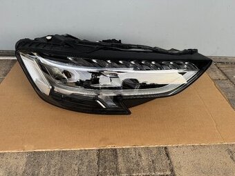 pravý full led matrix světlomet Audi A8 D5 lift  2022-2025