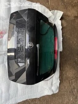 Páté dveře Octavia III combi černá