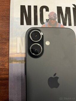Prodám iPhone 16 black 128gb - 1