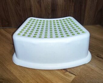 Stupínek/stolička Ikea