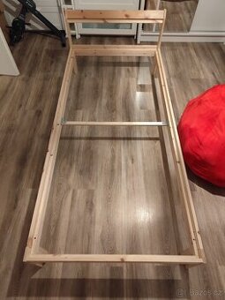Rám postele IKEA