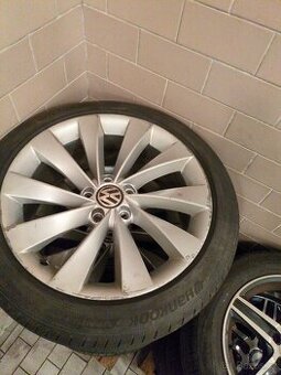 5ks Alu VW turbine 18" pneu  235/55R18 100V