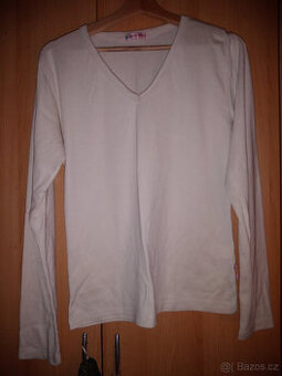 Triko krémové barvy zn. Green trees, vel. XL