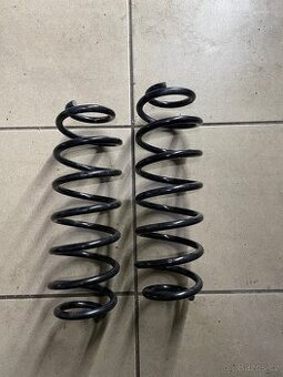 Zadní pružiny KYB – Seat Leon 1M 1.9 TDI