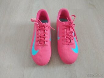 Kopačky zn. Nike vel.36