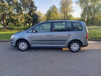 Benzínový Volkswagen Touran 1.4 ( po ROZVODECH)