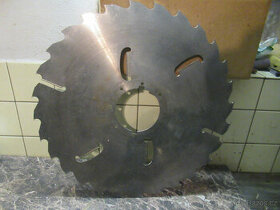 Pilový kotouč CEDROL SOLIDUS 650x6,2/4,2x140 - 1
