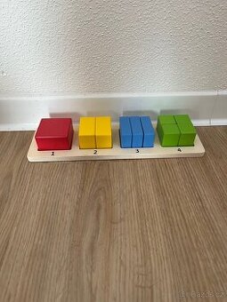 Playtive Montessori vkládačka čtverce