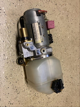 Hydraulická pumpa střechy Mercedes SL 500, R129