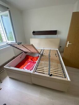 Manželská postel s úložným prostorem + matrace