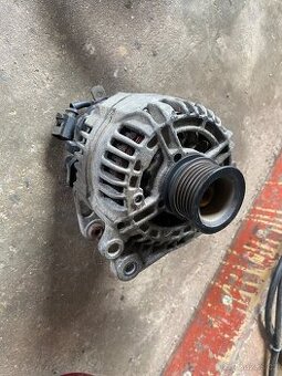 Alternátor VW 90A