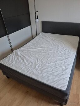 Postel s matrací 160x200cm