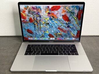 MacBook Pro 15'' 2017 / i7 / 16GB / 512GB SSD / Silver - D