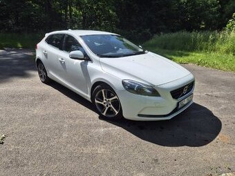 Volvo V40 D3 5ti válec.