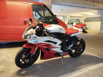 Yamaha R6