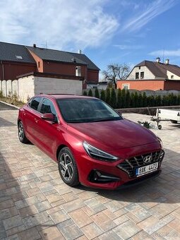Hyundai i30 fast back záruka
