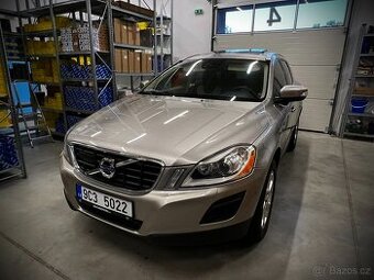 Prodáme VOLVO XC60 AWD D5 - 158kW AUT 2012 - Summum TOP STAV