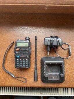 Vysílačka Baofeng UV-5R 8W