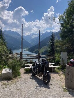 Honda CB650R