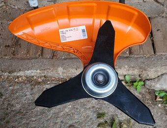 STIHL BrushCut Trojcípý nůž D 300-3