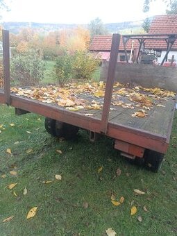 Vlek / kára za traktor