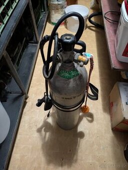 Barakuda ,potápěčska láhev, dekorace