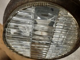 Veterán Skoda Tatra svetlá Autopal