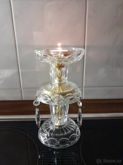 Skleněný svícen s ověsy