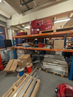 Skladové zásoby nové elektro solary solax a jiné.