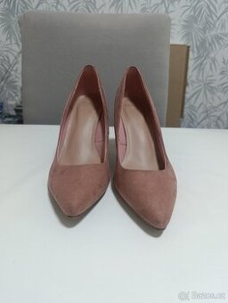 Růžové společenské boty