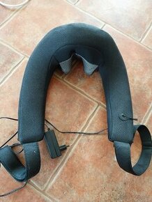 Masazni pristroj na ramena a šíje