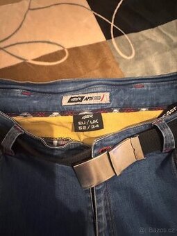 Moto džíny panské