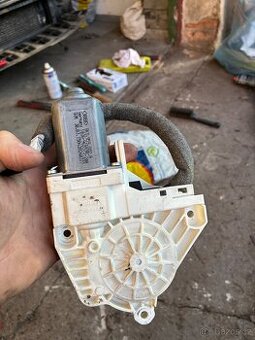 Díly superb a další