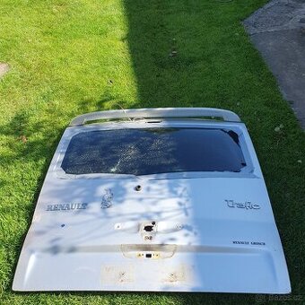 Renault Trafic zadní dveře / zadní vrata / zadní víko