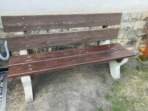 Prodám lavičku - beton-dřevo.