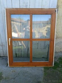 Dřevěné okno 110 x 134 cm