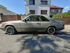 Mercedes W124 220 CE coupe